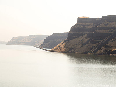 Basalt cliffs at Wallula Gap