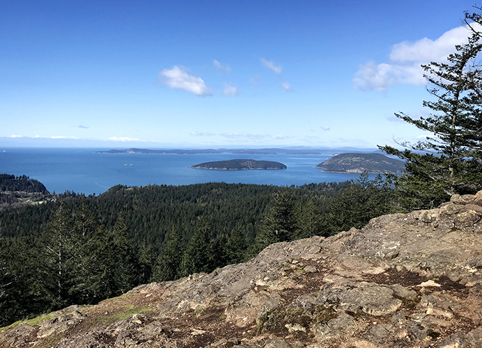 View from Sugarloaf toward Burrows and Allan Islands