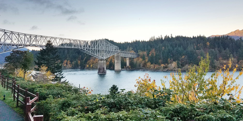 Bridge of the Gods and the Bonneville landslide